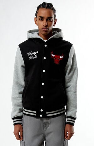Chicago Bulls Hooded Varsity Jacket image number 1