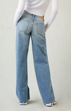 Casey Low Rise Baggy Jeans Ripped Raw Cut Medium Blue image number 4