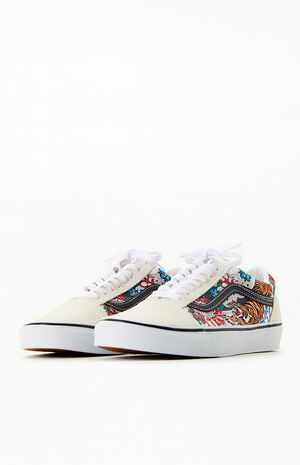 Old Skool Tiger Floral Shoes image number 2