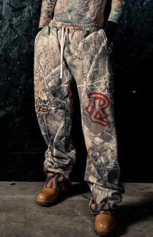 Goth Flame Baggy Sweatpants image number 3