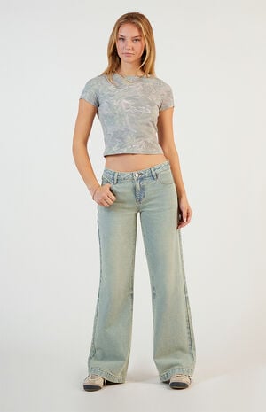 Casey Low Rise Baggy Jeans Light Indigo Washed image number 2