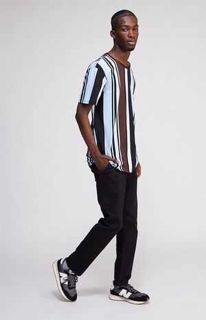 Black Vertical Striped T-Shirt image number 4