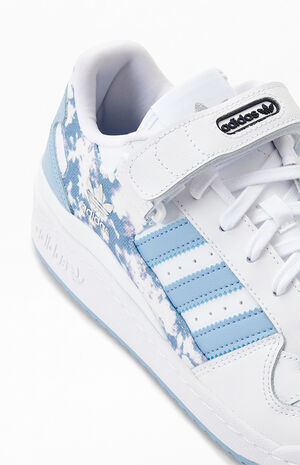 Women's White & Blue Forum Low Sneakers image number 6