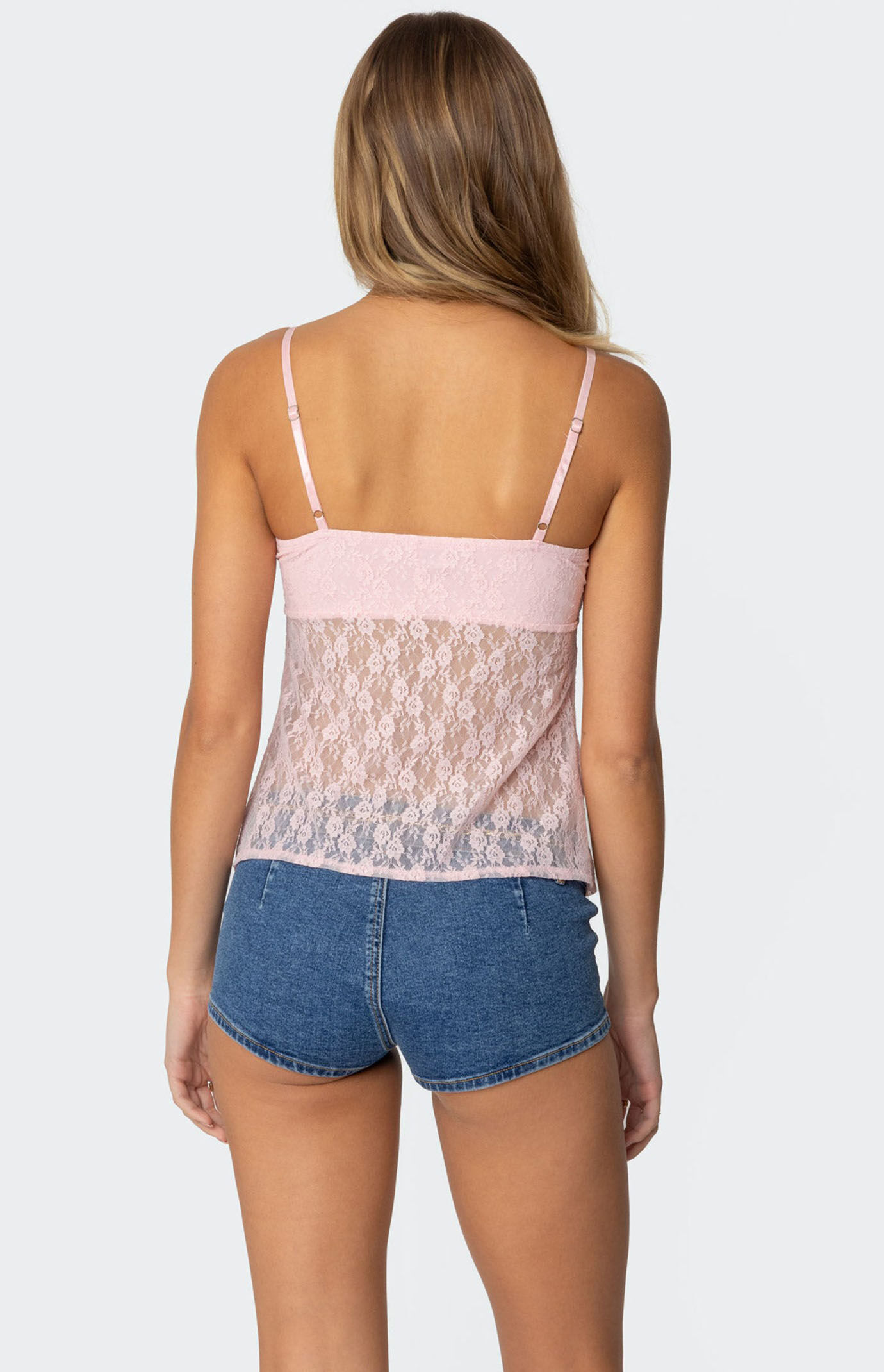 0712609690400NEW_04_066.jpg?sw=600