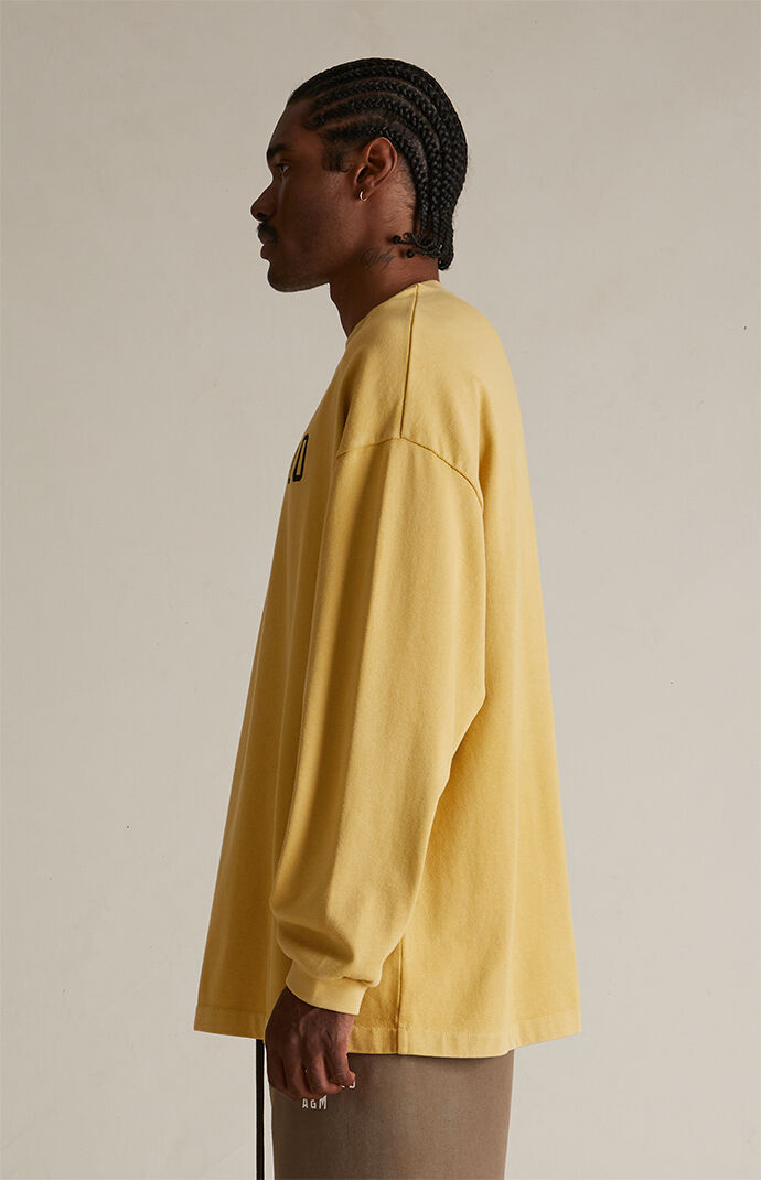 【FOG Essentials】Amber Heavy T-Shirt Fear of God Essentials Amber Heavy T-Shirt | PacSun