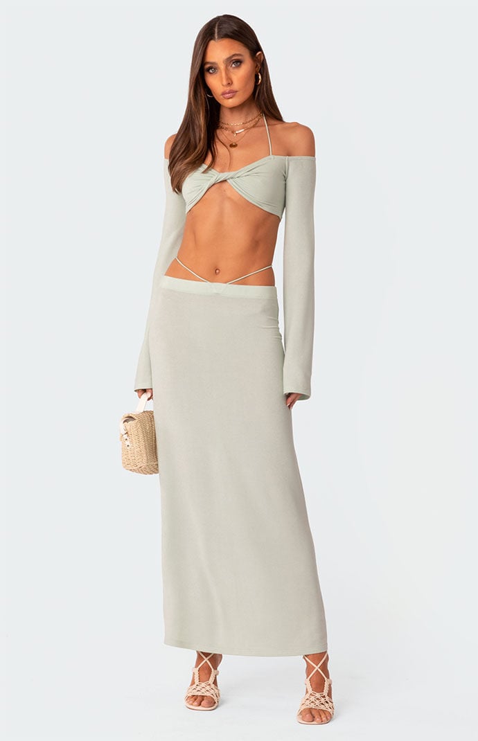 Edikted Celeste Off Shoulder Twist Crop Top | PacSun
