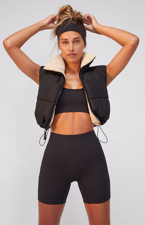 Black Active Seamless Ribbed Biker Shorts image number 2