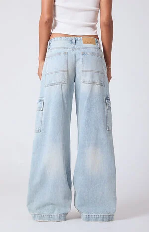 Sloane Low Rise Ultra Baggy Jeans Cargo Light Blue image number 4