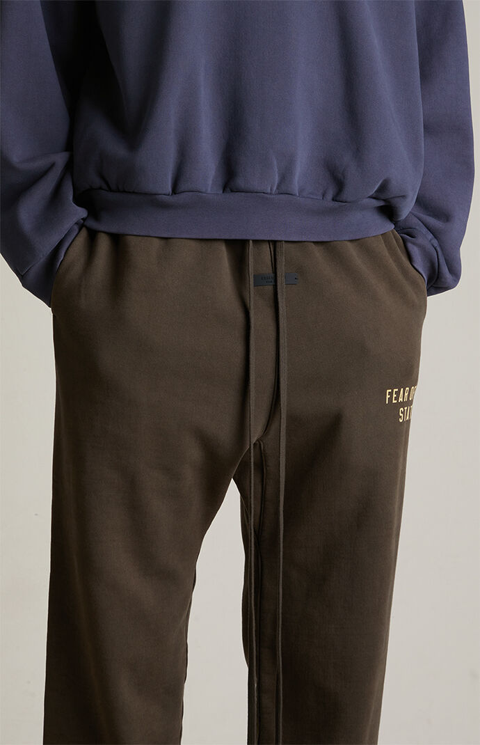Fear of God Essentials Brown Heavy Fleece Sweatpants | Pacsun
