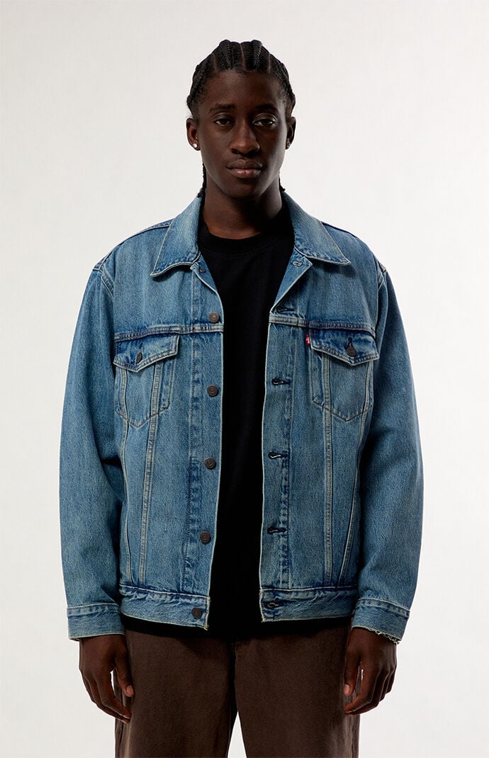 Levi's Medium Blue Relaxed Jean Trucker Jacket
