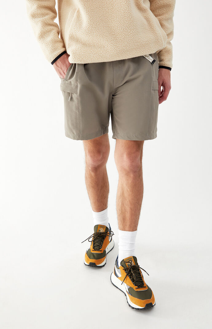 Classic V Belted Shorts