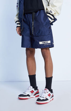 New York Yankees Ripstop Shorts image number 2