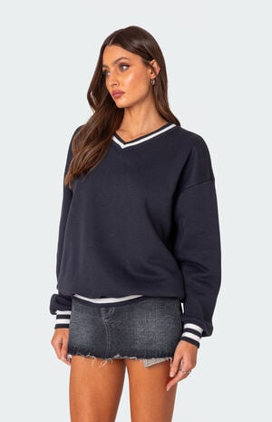 Caryn Oversized V Neck Sweatshirt image number 3