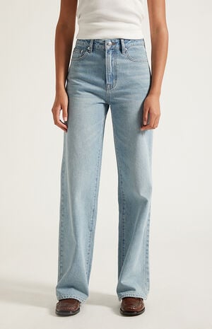 Madison High Waisted Girlfriend Jeans Light Blue image number 2