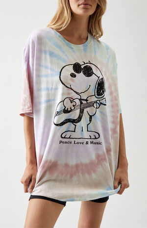 Desert Dreamer Snoopy Festival T-Shirt | PacSun