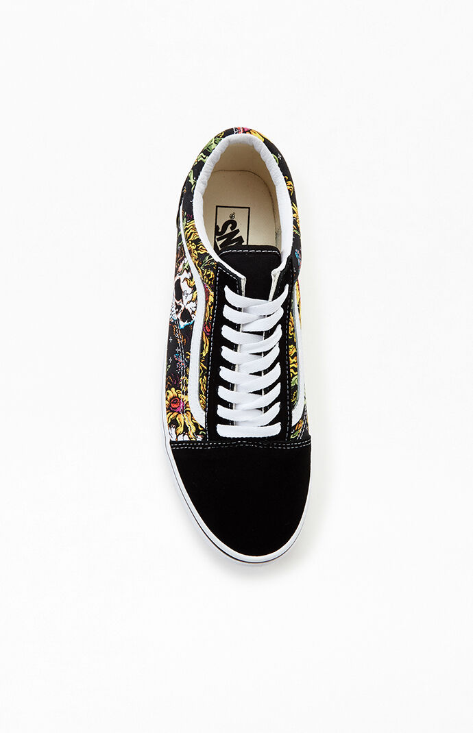 vans slip on beauty skull