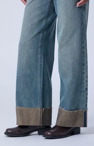 Kaia Ultimate Low Rise Baggy Jeans Roll Cuff Raw Cut Medium Blue image number 5