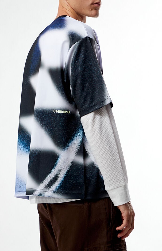 Tシャツ・カットソー UMBRO UMBRO X MOONSUN Logo Short Sleeve T-Shirt Ivory UQ223C Umbro x PacSun White Short Sleeve T-Shirt | PacSun