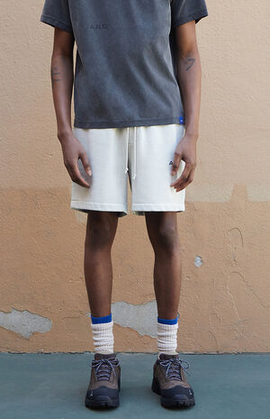 Cream Vintage Wash Heavyweight Fleece Sweat Shorts image number 2