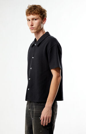 Leone Solid Textured Camp Shirt image number 3