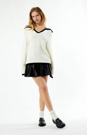 Collar V Neck Oversized Sweater image number 5