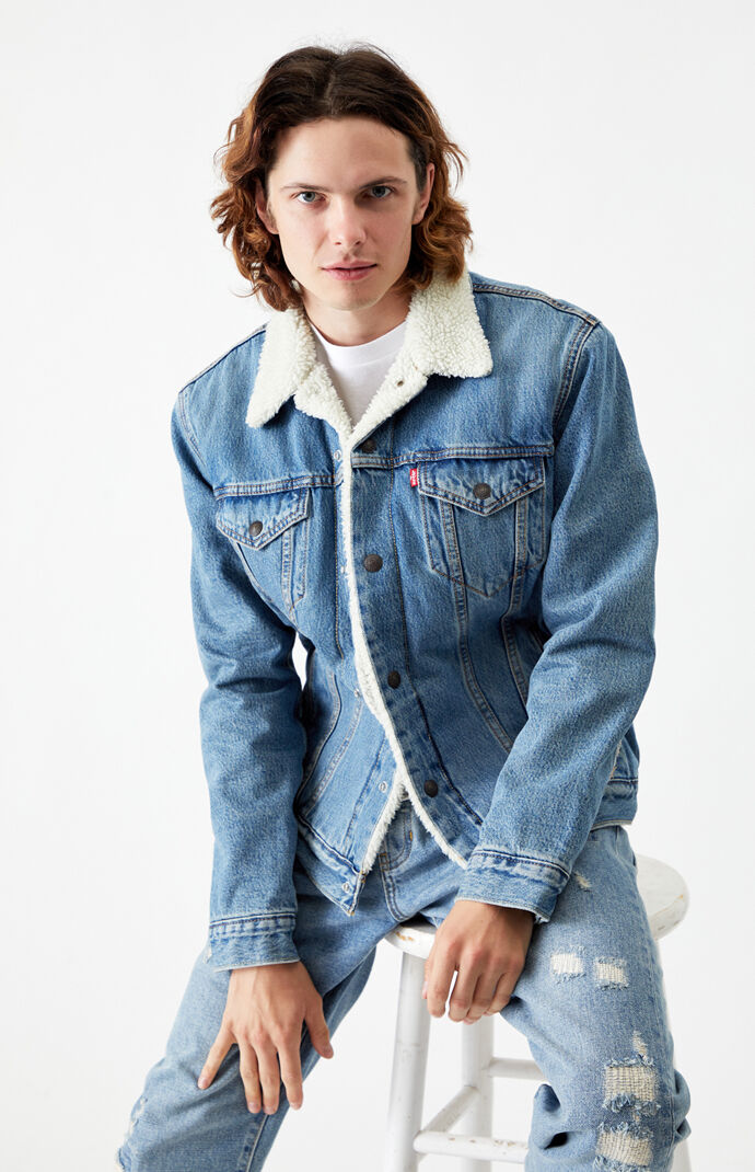 Levi's Indigo Type III Sherpa Denim Jacket | PacSun