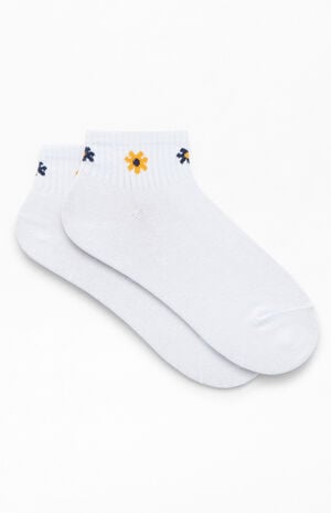 Daisy Ribbed Ankle Socks Daisy Ribbed Ankle Socks image number 2