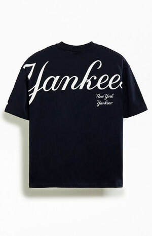 NY Yankees Oversized T-Shirt image number 1