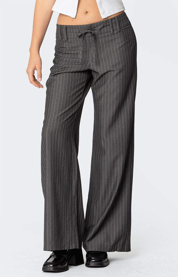 品質が Wide Mayla Edikted Leg PacSun | Trousers Pinstripe パンツ
