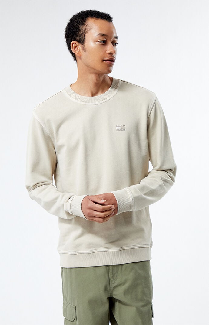Tommy badge deals crew sweater