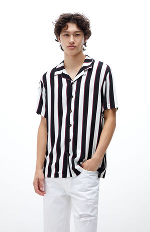 Vertical Stripe Resort Camp Shirt Vertical Stripe Resort Camp Shirt image number null