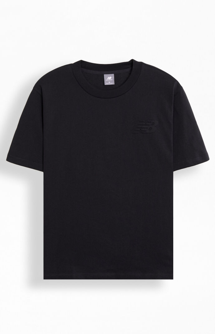 【New Balance】Embossed Logo Jersey T-Shirt Women's Embossed Logo Jersey T-Shirt - New Balance