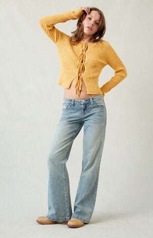 Charlie Low Rise Baggy Bootcut Jeans Light Blue image number 2