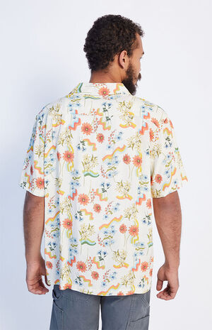 Cruise Resort Camp Shirt image number 3