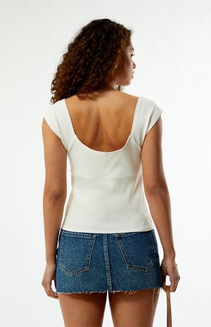 Juliet T-Shirt image number 4