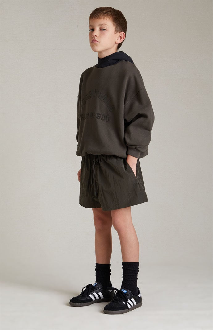 【FEAR OF GOD ESSENTIALS】ドローストリング ショーツ Fear of God Essentials Heather Stone Soccer Fleece Sweat