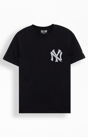 Vintage New York Yankees T-Shirt image number 2
