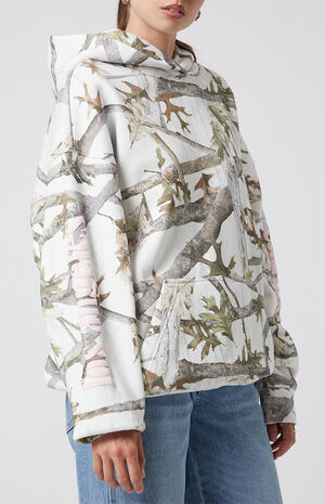 Light Camo Cali Hoodie image number 2