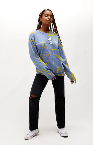 Snoopy & Woodstock Sweatshirt Snoopy & Woodstock Sweatshirt image number null