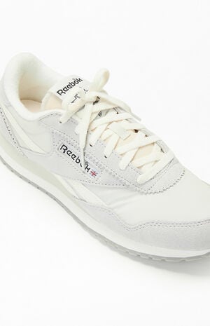 Women's Gray Classic AZ Sneakers image number 6