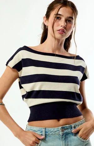 Eva Short Sleeve Sweater T-Shirt image number 5