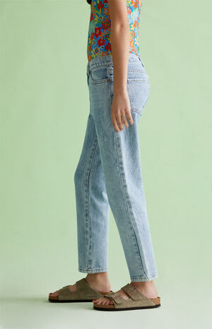 Light Indigo '90s Straight Leg Jeans image number 5