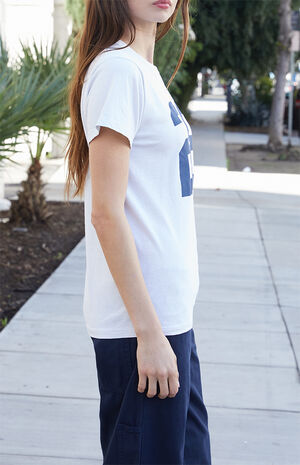 Robyn 28 Short Sleeve T-Shirt image number 2