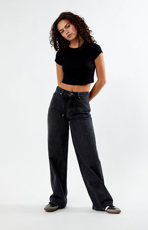 Queen Cropped T-Shirt image number 4