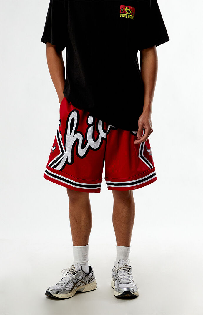Mitchell & Ness NBA Chicago Bulls Mesh Basketball Shorts