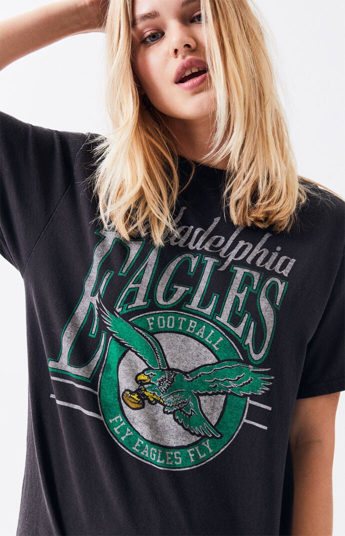 philadelphia eagles female shirts