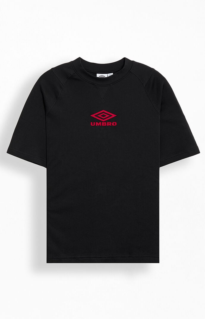 Umbro ブラック シャツ　Mサイズ umbro アンブロ アンダーシャツ インナーシャツ 黒 長袖シャツ M