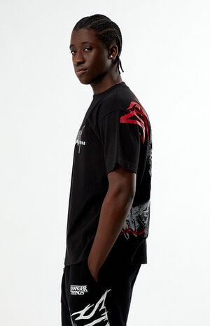 x Stranger Things Vecna Lives T-Shirt image number 4