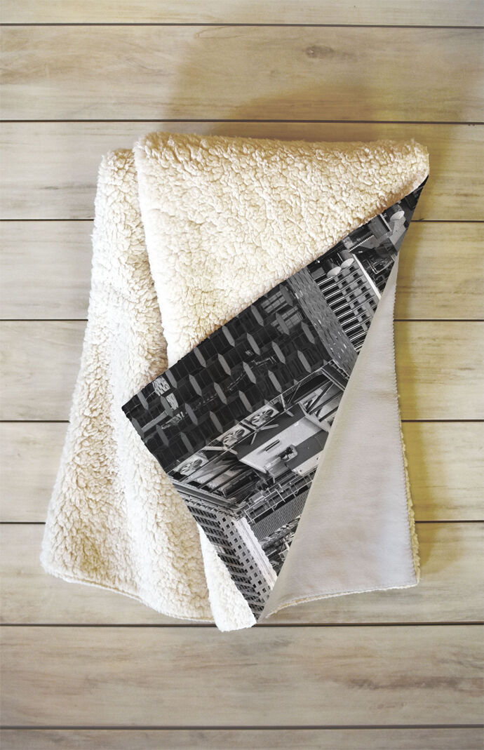 New York State Of Mind Fleece Throw Blanket