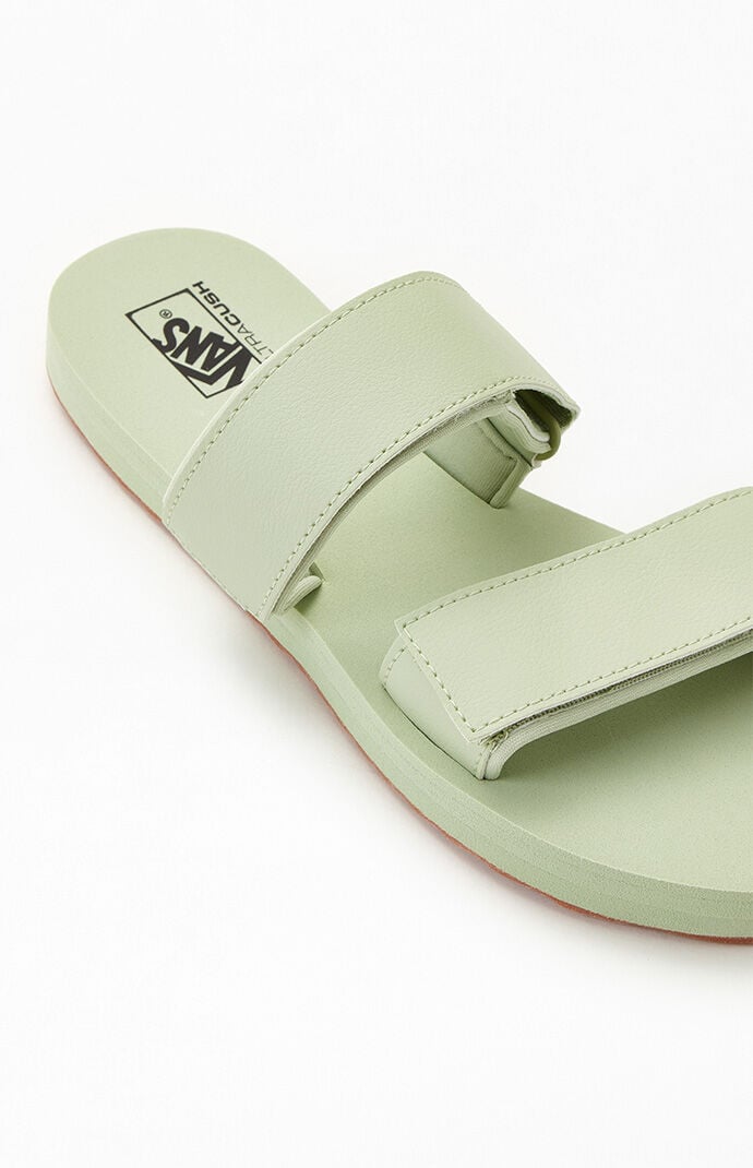 Vans women's cayucas slide sandals discount